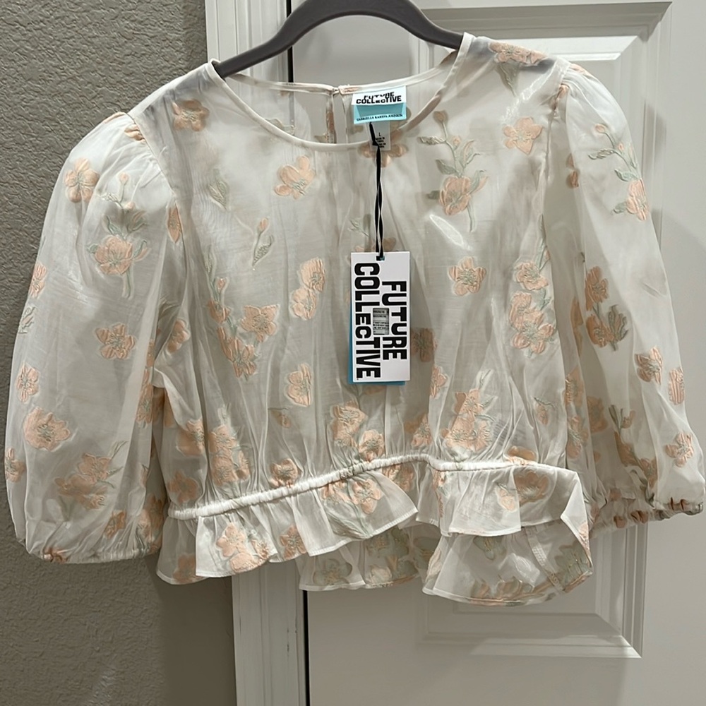 TARGET - Future Collective Top